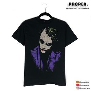 The joker t shirt heath ledger dark knight Batman
